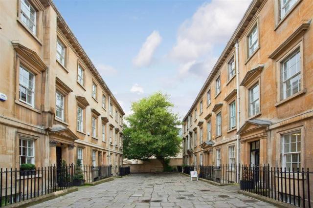 The Courtyard Apartments No.8 Bath Dış mekan fotoğraf
